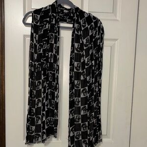 Black & White Skull Check Scarf